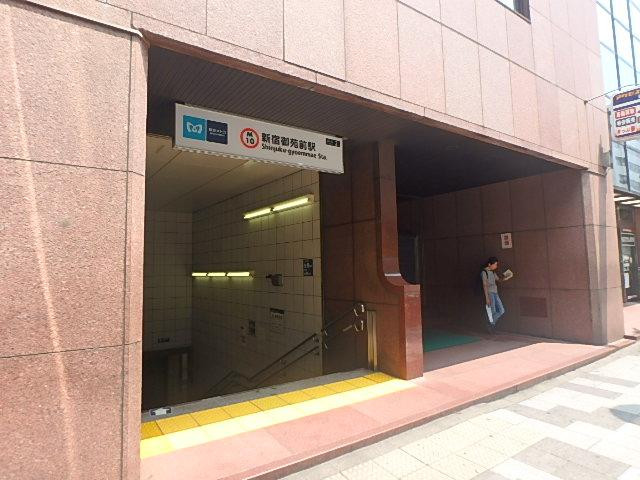 大橋御苑駅ビルエントランス③