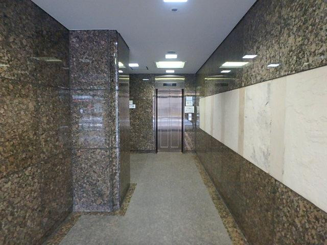 ホール①
