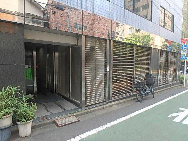 千寿ビルエントランス①
