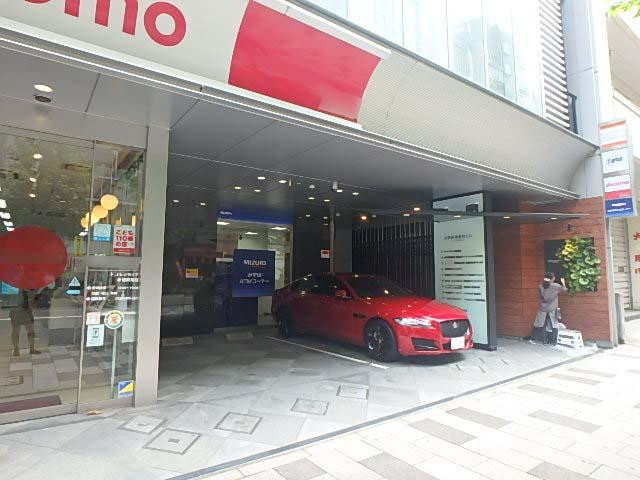 近鉄新宿御苑ビルエントランス①