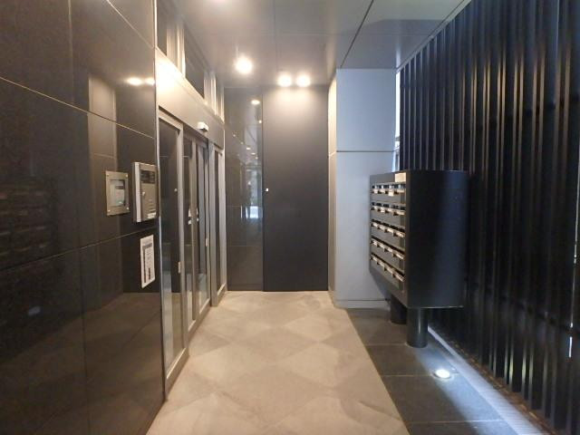近鉄新宿御苑ビルホール①