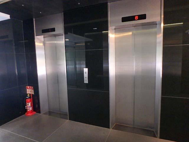 エルツ６ビルホール③