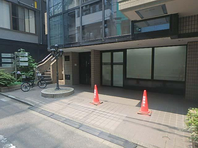 エクセル新宿御苑ビルエントランス③