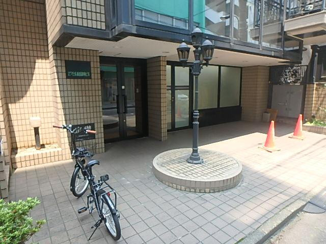 エクセル新宿御苑ビルエントランス①