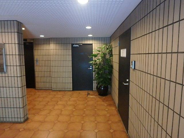 エクセル新宿御苑ビルホール①