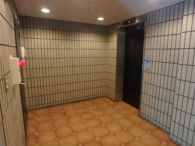 エクセル新宿御苑ビルホール②