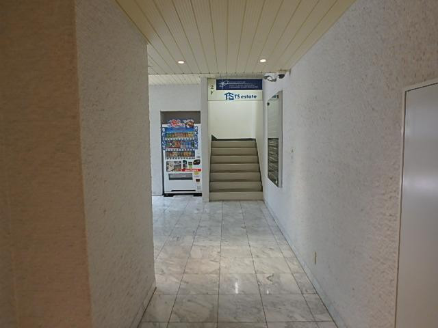 レイフラット新宿ホール④