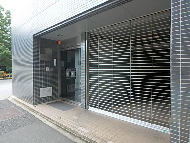 霞ビルエントランス①