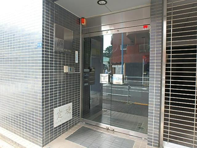 霞ビルエントランス②