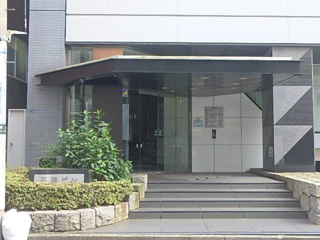 玉屋ビルエントランス②