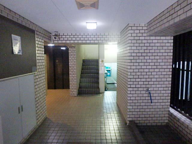 ラフィネ新宿ビルホール①