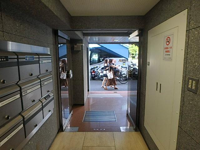 ホール④