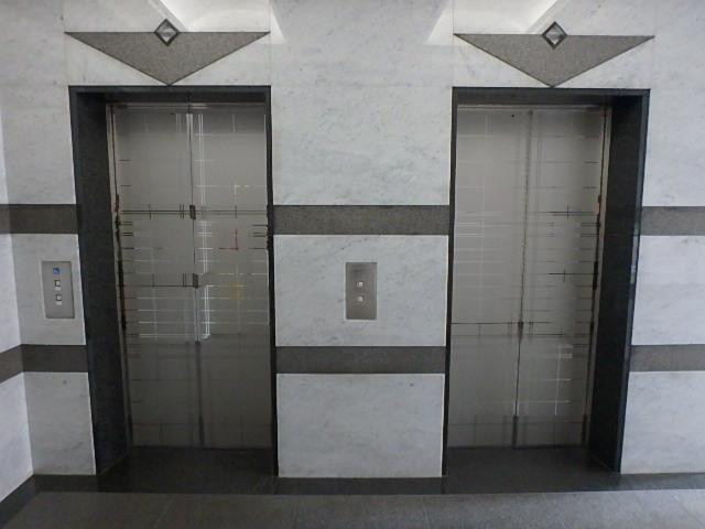 京王新宿３２１ビルホール②