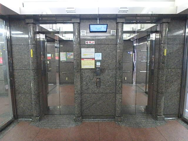 ホール③