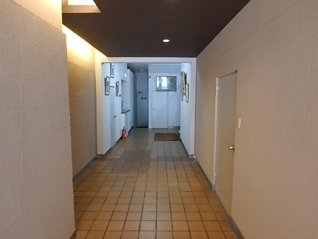 ホール①