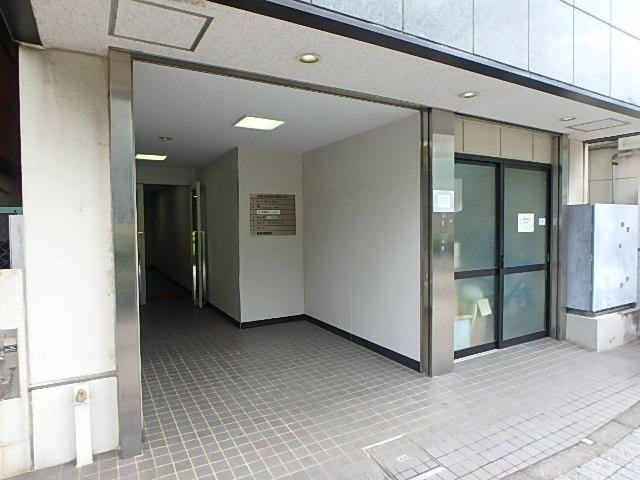 フォーシーズンビルアネックスエントランス①