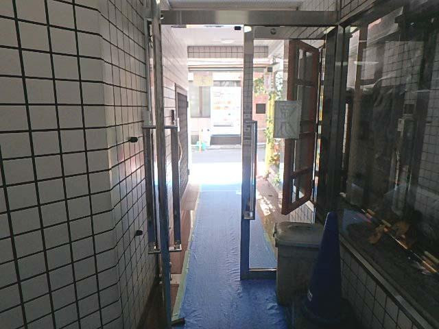 ホール③