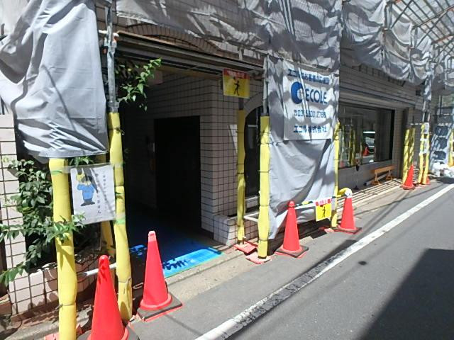 エントランス①