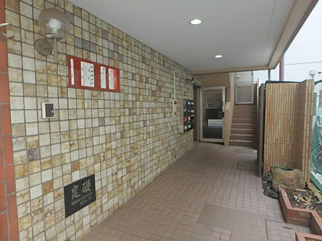 溝呂木第１ビルエントランス③