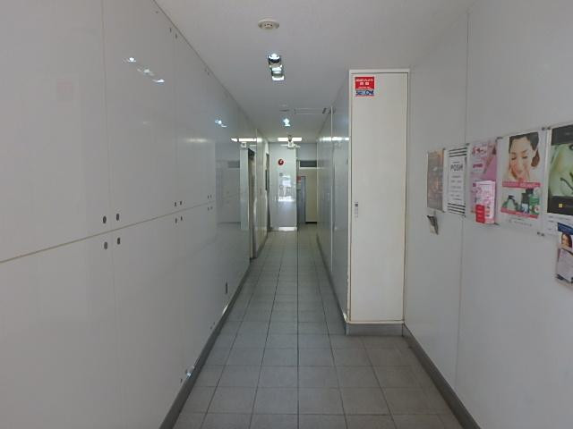 都里一ビルホール①