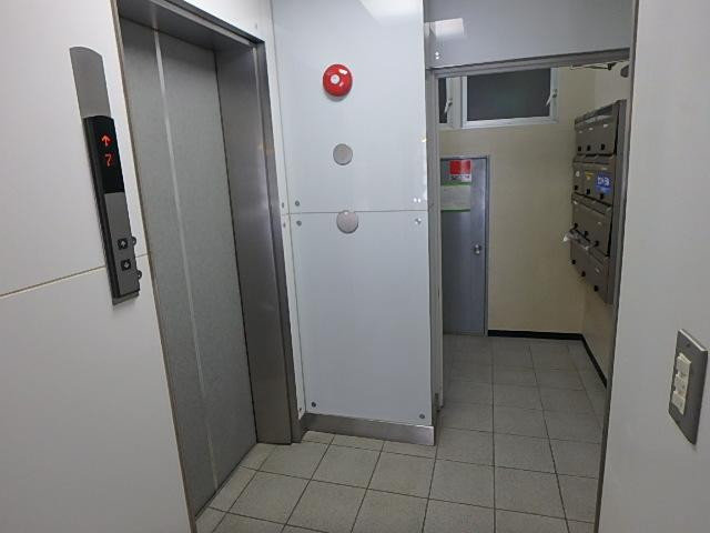 都里一ビルホール②