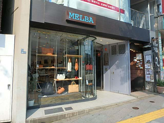 都里一ビルエントランス①