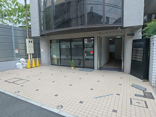 エントランス①