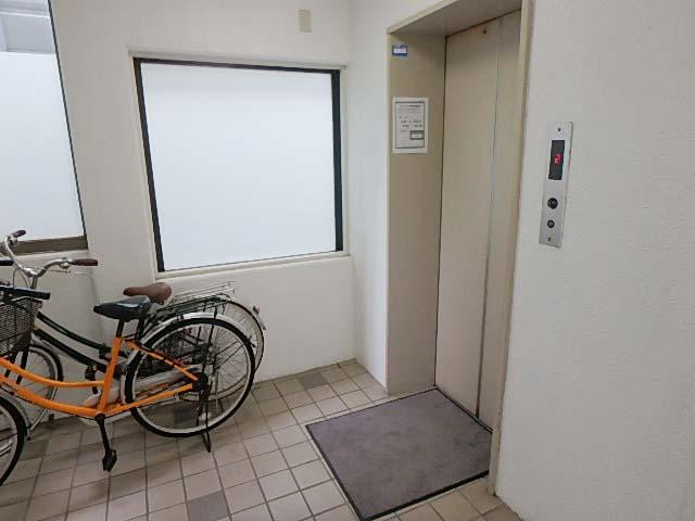 ホール②