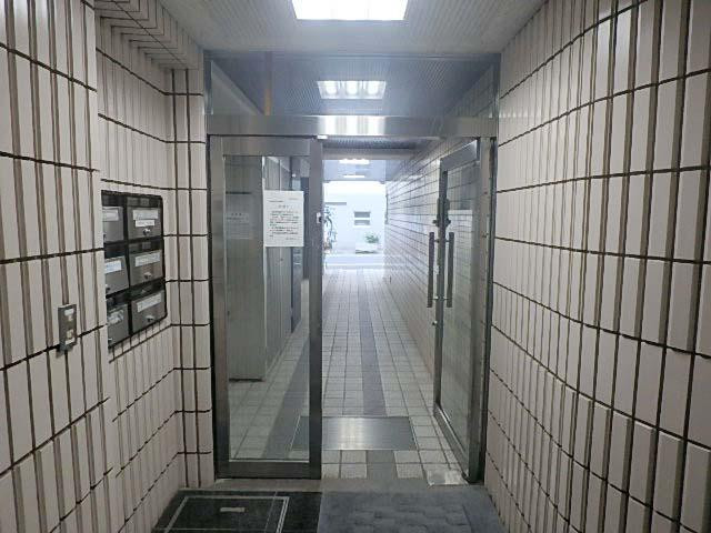 ホール④