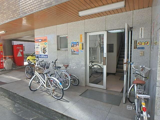 エントランス①