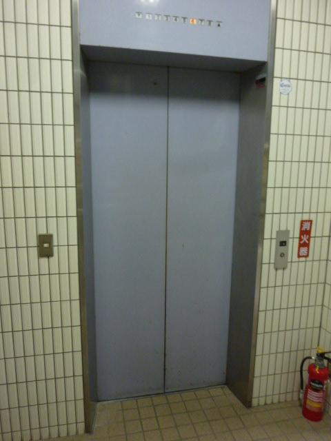 ＴＳＫビルエントランス②