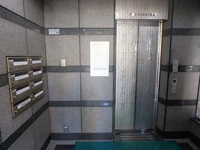 ホール②