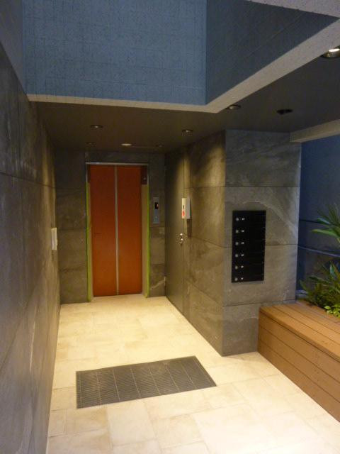 ＴＨＥ　ＧＡＴＥ　新宿御苑ホール①