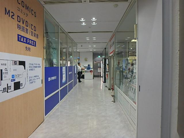 ホール①