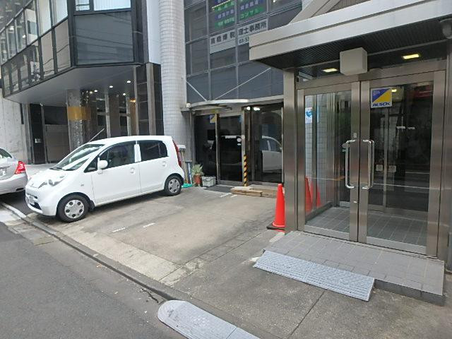 Ｄ５ビルエントランス①