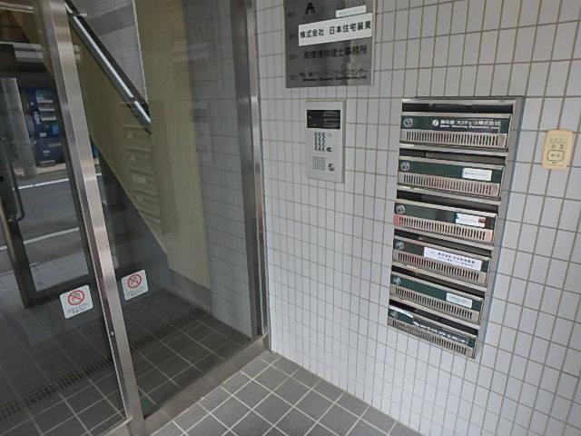 Ｄ５ビルエントランス④