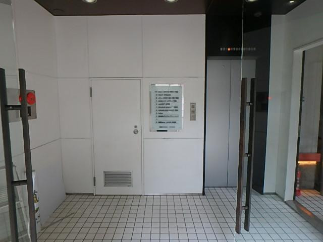 新宿ワタセイ・タマビルホール①