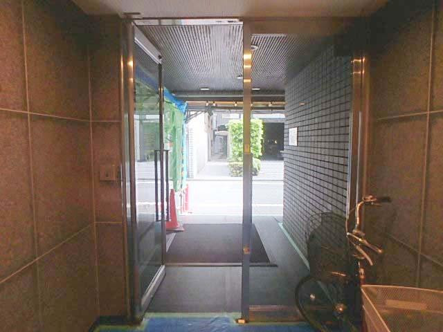 ホール④