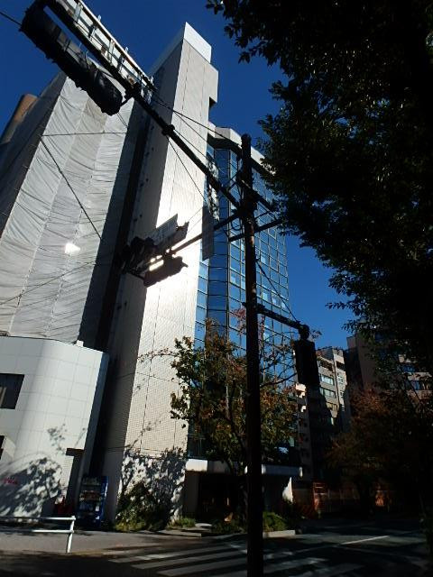 新宿御苑フロント外観③