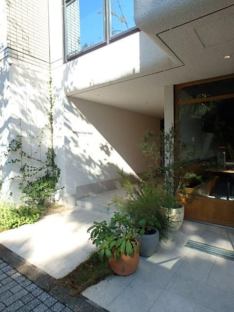 新宿御苑フロントエントランス②