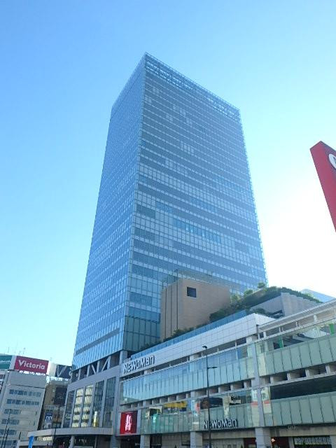 ＪＲ新宿ミライナタワー外観③