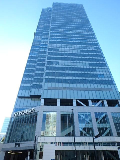ＪＲ新宿ミライナタワー外観②