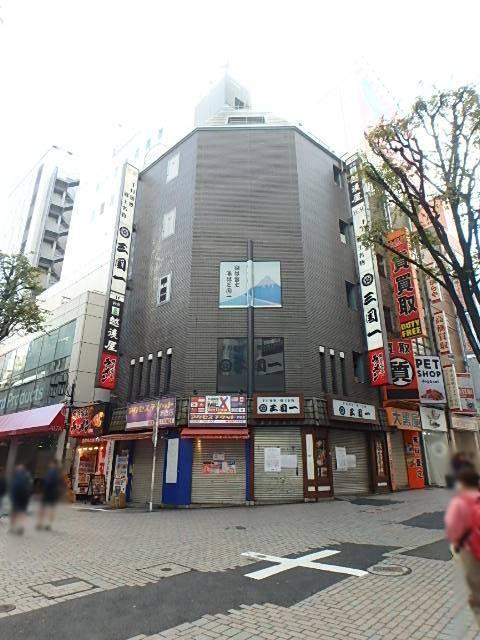 モアセンタービル外観④