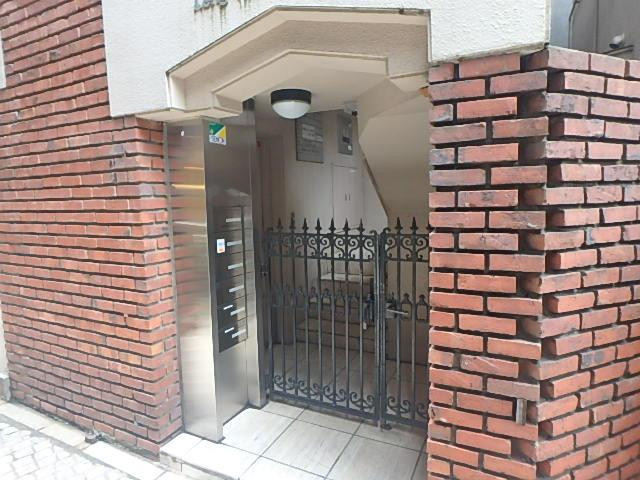 煉瓦塔ビルエントランス①