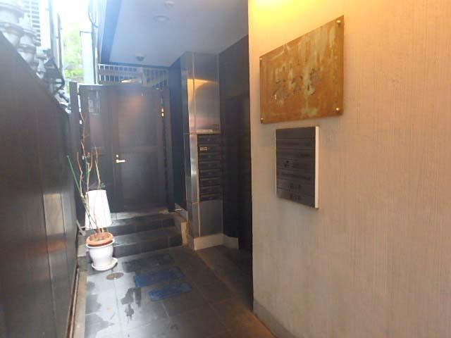 龍公亭ビルエントランス③