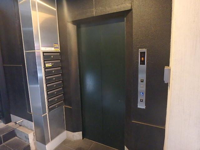 龍公亭ビルホール②