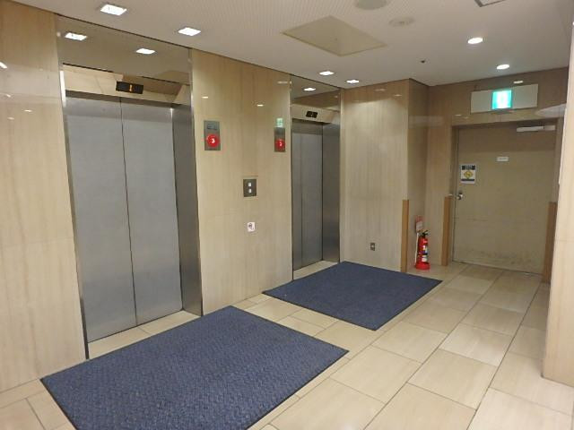 新宿国際ビルディング新館／ヒルトン東京　オフィス棟ホール③