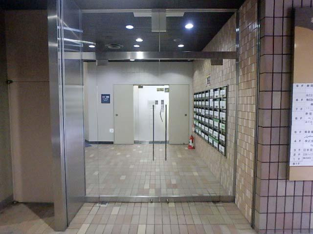 新宿国際ビルディング新館／ヒルトン東京　オフィス棟ホール①