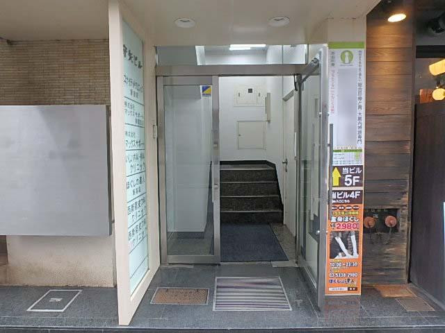 守矢ビルエントランス②