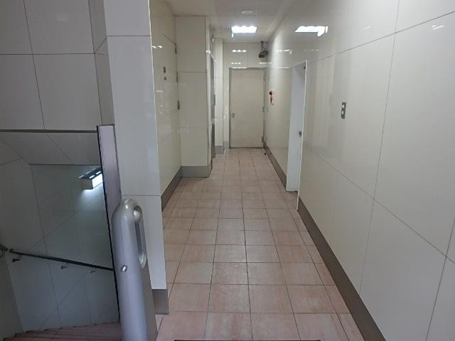 岡崎ビルホール①